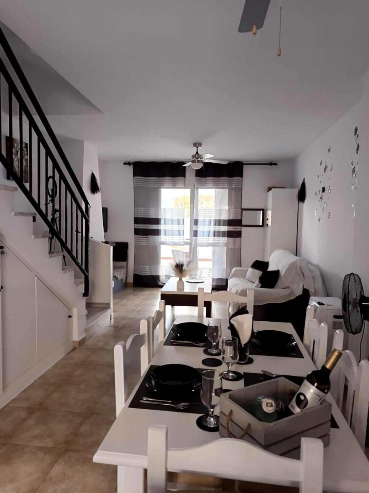 Beachhouseveraplaya Vera Exterior foto